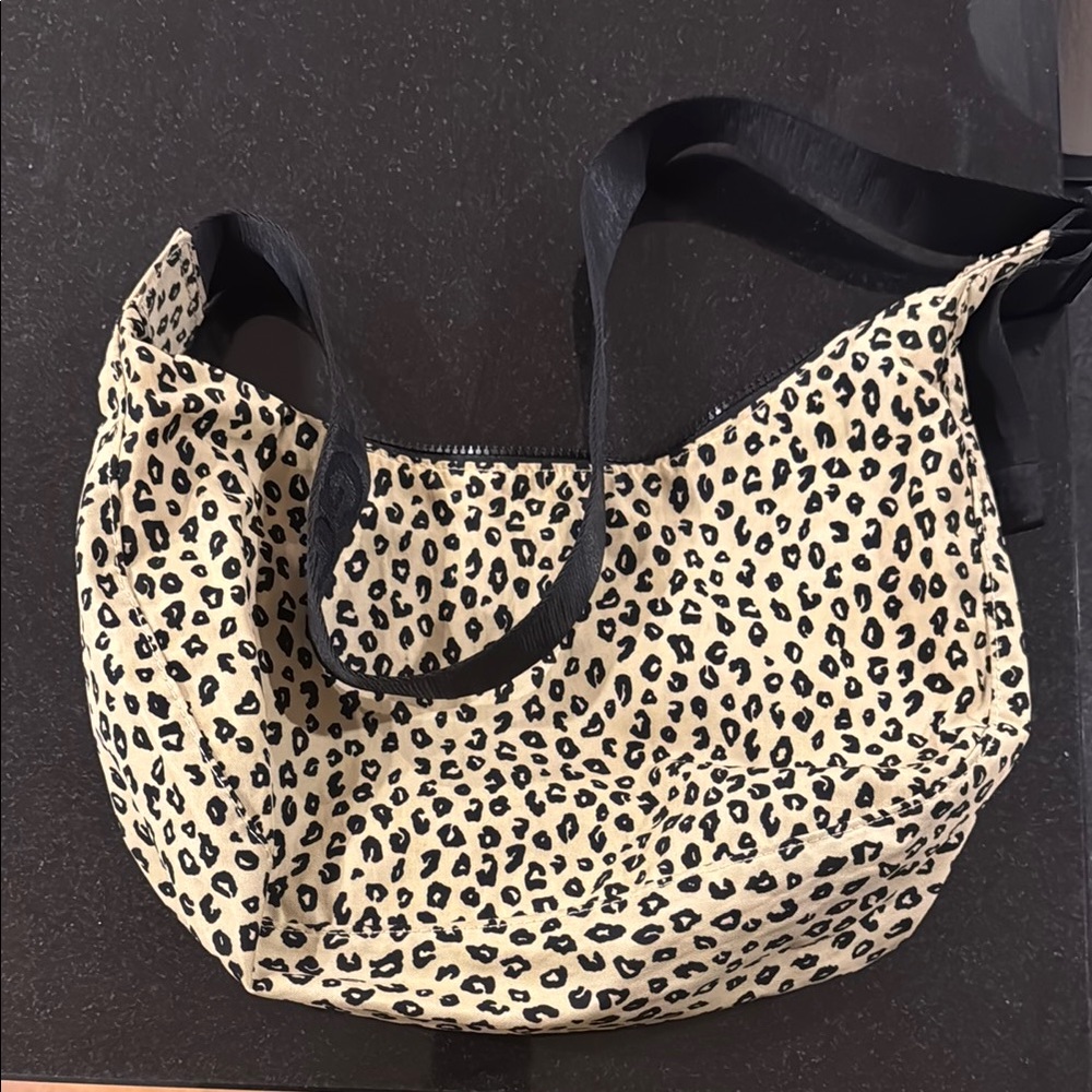 Baggu Honey Leopard Medium Crescent